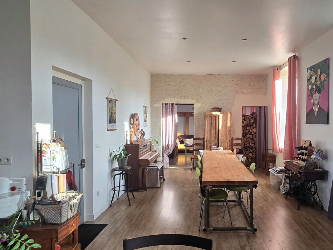 4 bedroom propriete in Bernay Saint Martin, Charente-Maritime, France