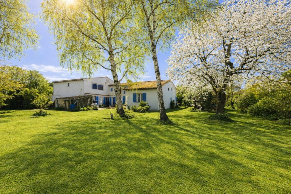6 bedroom propriete in Meursac, Charente-Maritime, France