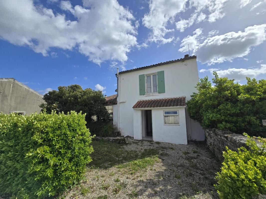 7 bedroom maison in Coivert, Charente-Maritime, France