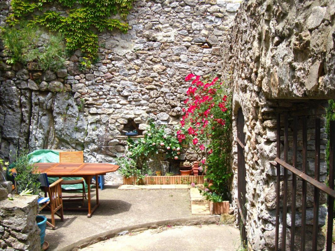 3 bedroom maison de village in Fontjoncouse, Aude, France