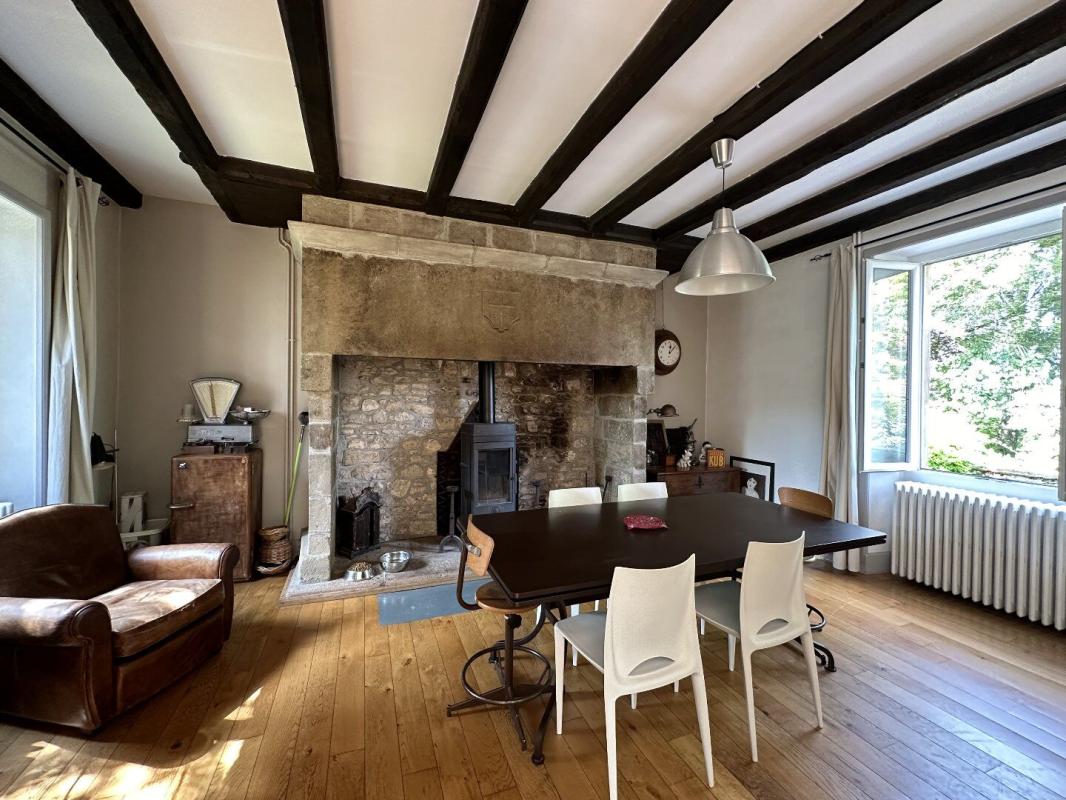 7 bedroom propriete in La Chapelle Aux Saints, Corrèze, France