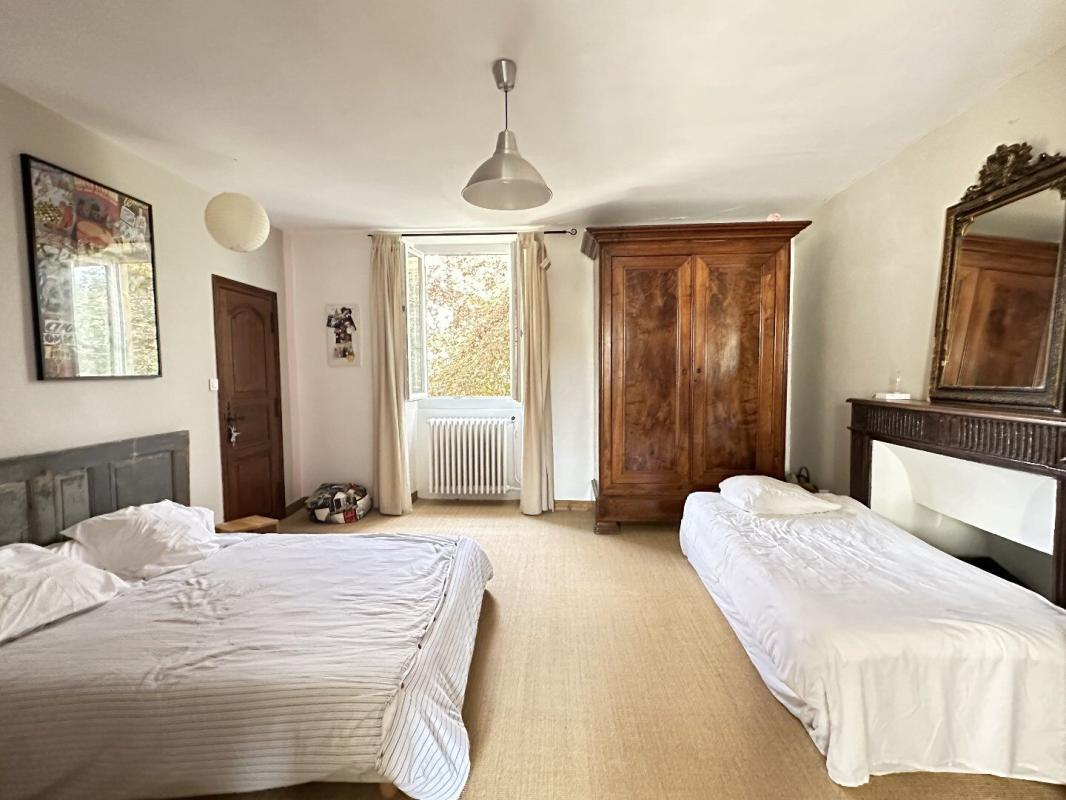 7 bedroom propriete in La Chapelle Aux Saints, Corrèze, France