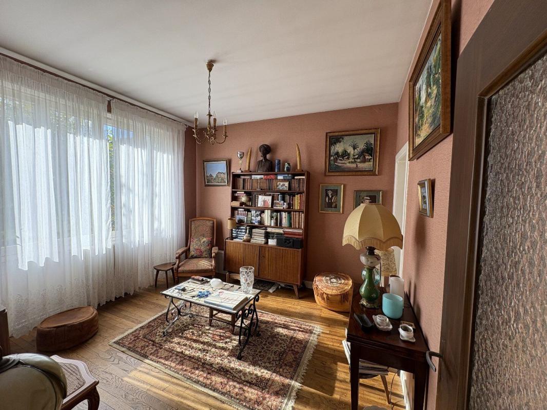 5 bedroom maison in Objat, Corrèze, France