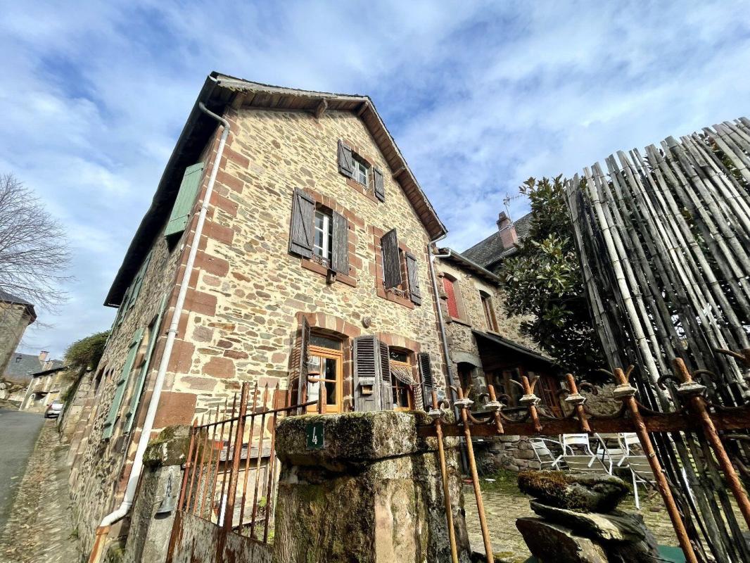 3 bedroom maison de village in Voutezac, Corrèze, France