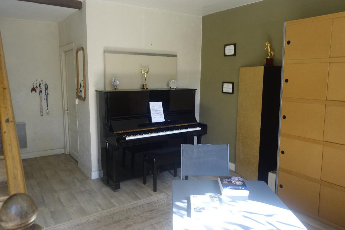 4 bedroom maison in Saint Yrieix La Perche, Haute-Vienne, France