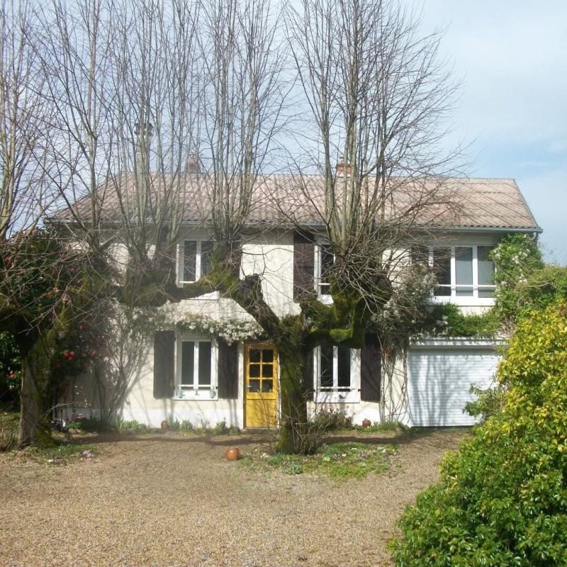 4 bedroom maison in Saint Yrieix La Perche, Haute-Vienne, France