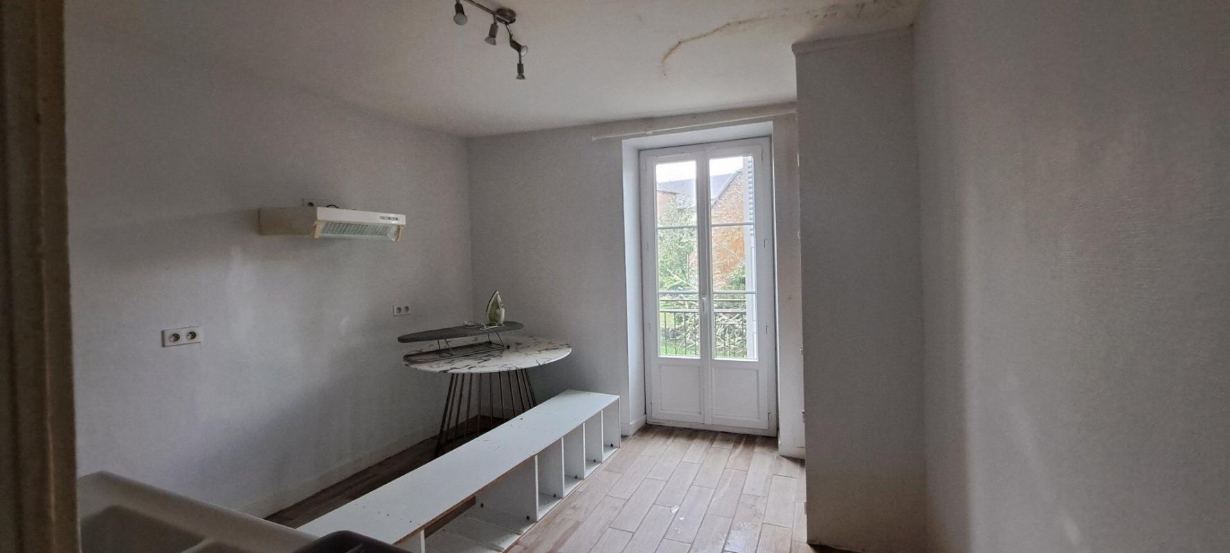 2 bedroom t3 in Juillac, Corrèze, France