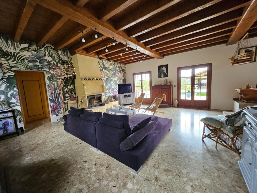 5 bedroom maison in Grun, Dordogne, France