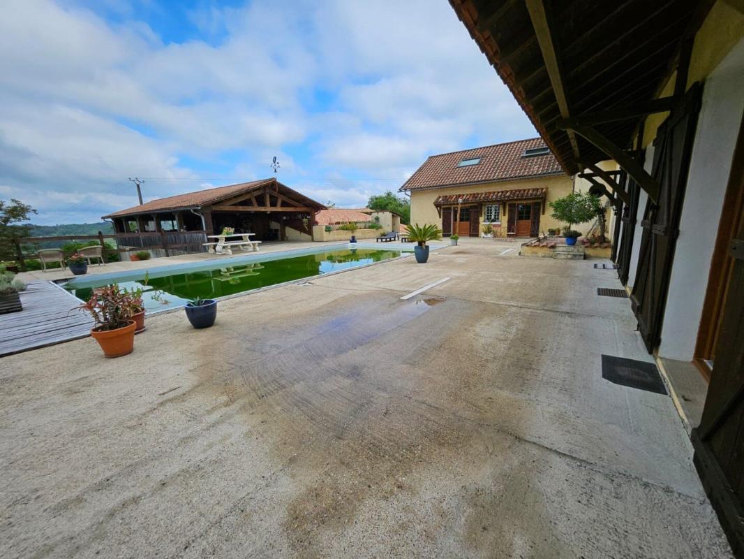 5 bedroom maison in Grun, Dordogne, France