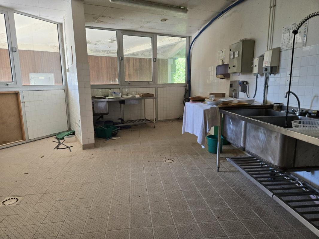 31 bedroom demeure in Egletons, Corrèze, France