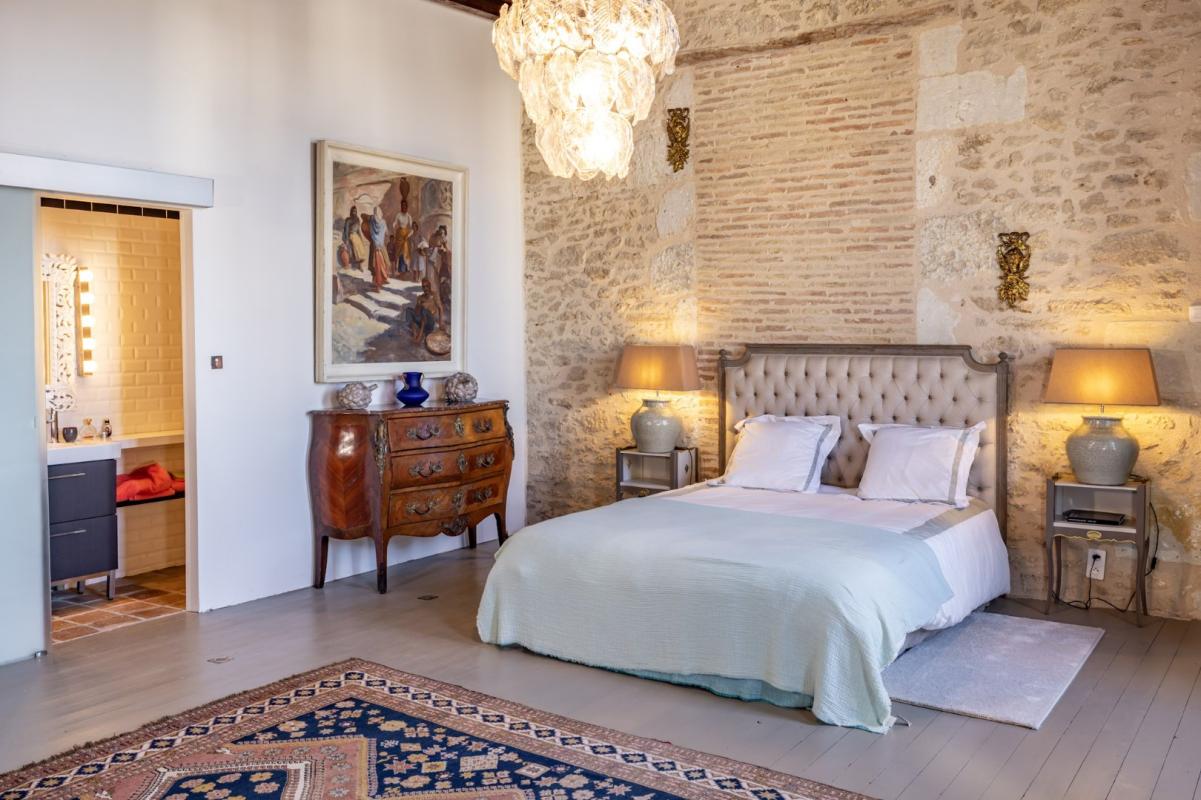 7 bedroom chateau in Bergerac, Dordogne, France