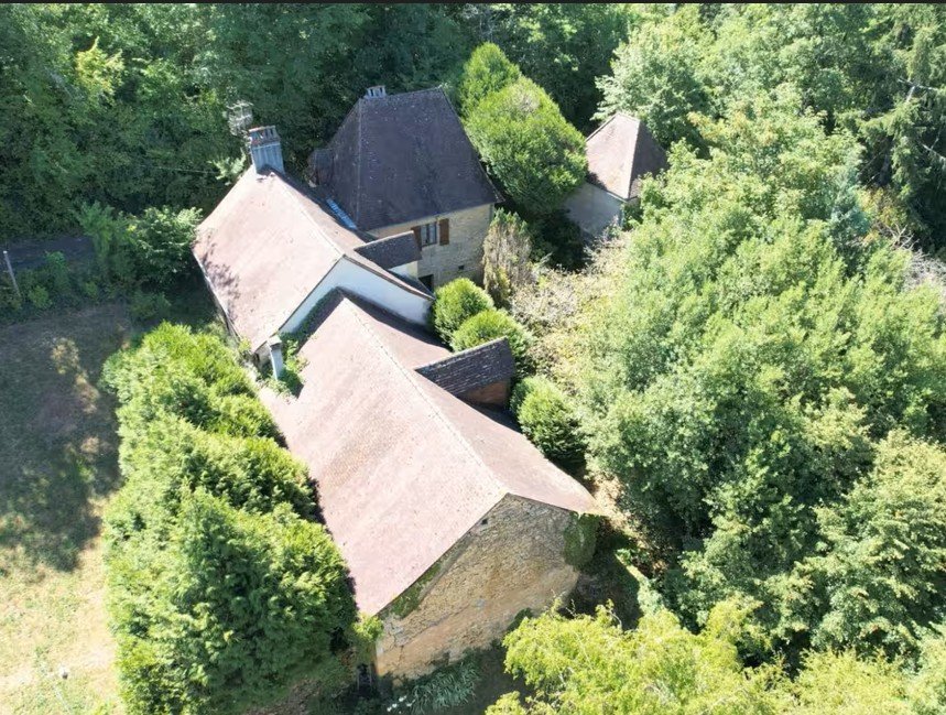2 bedroom maison situee en campagne in Nanthiat, Dordogne, France