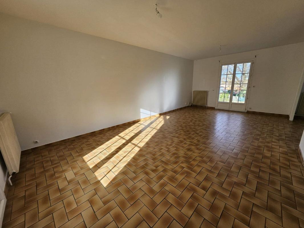4 bedroom maison in Bassilac, Dordogne, France