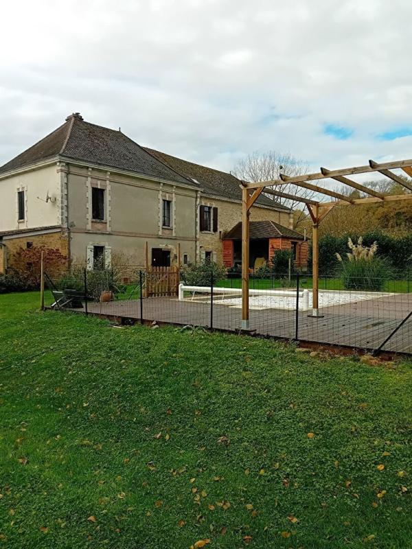 7 bedroom maison in Saint Medard D’excideuil, Dordogne, France