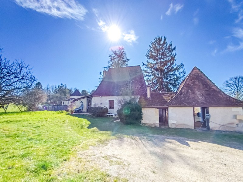3 bedroom maison situee en campagne in Bassilac, Dordogne, France