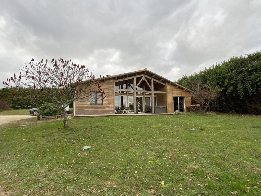 3 bedroom maison in La Chapelle Aubareil, Dordogne, France