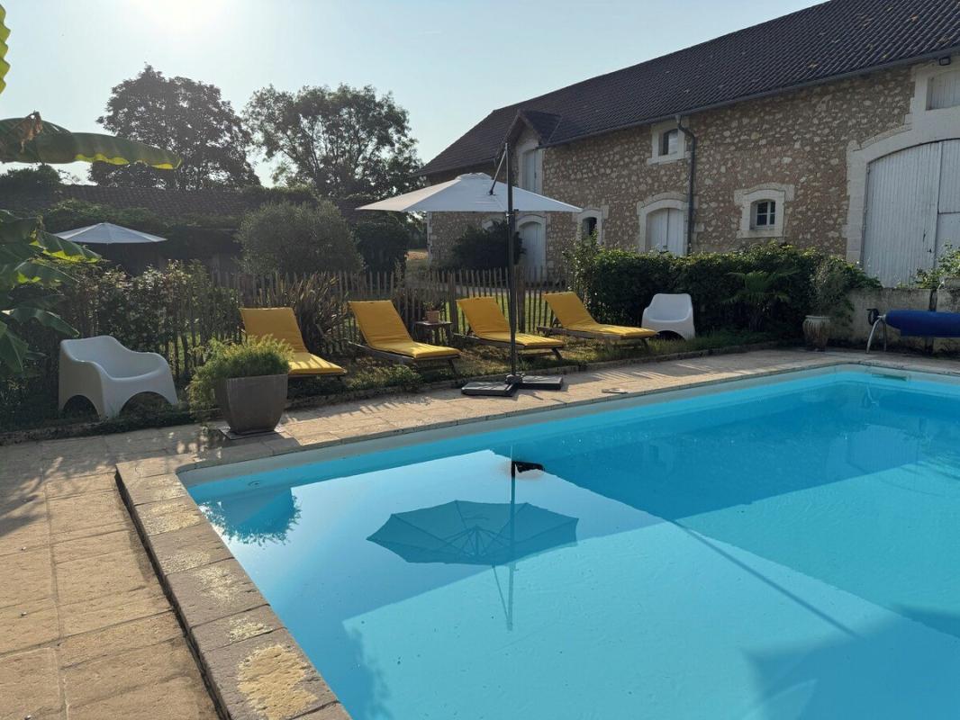 6 bedroom maison en pierres in Bassilac, Dordogne, France