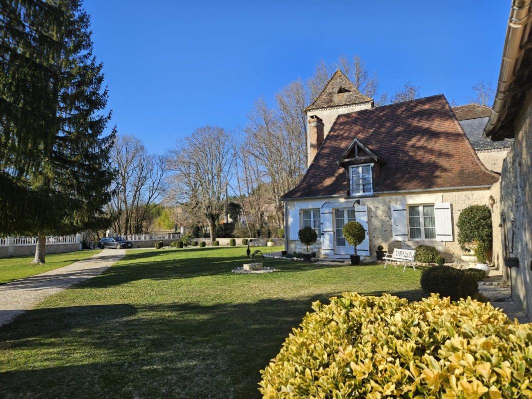 7 bedroom chateau in Perigueux, Dordogne, France