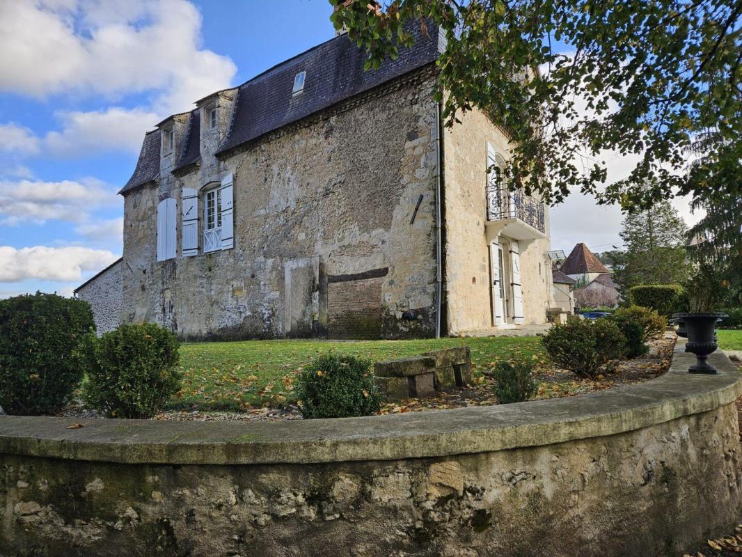 7 bedroom chateau in Perigueux, Dordogne, France