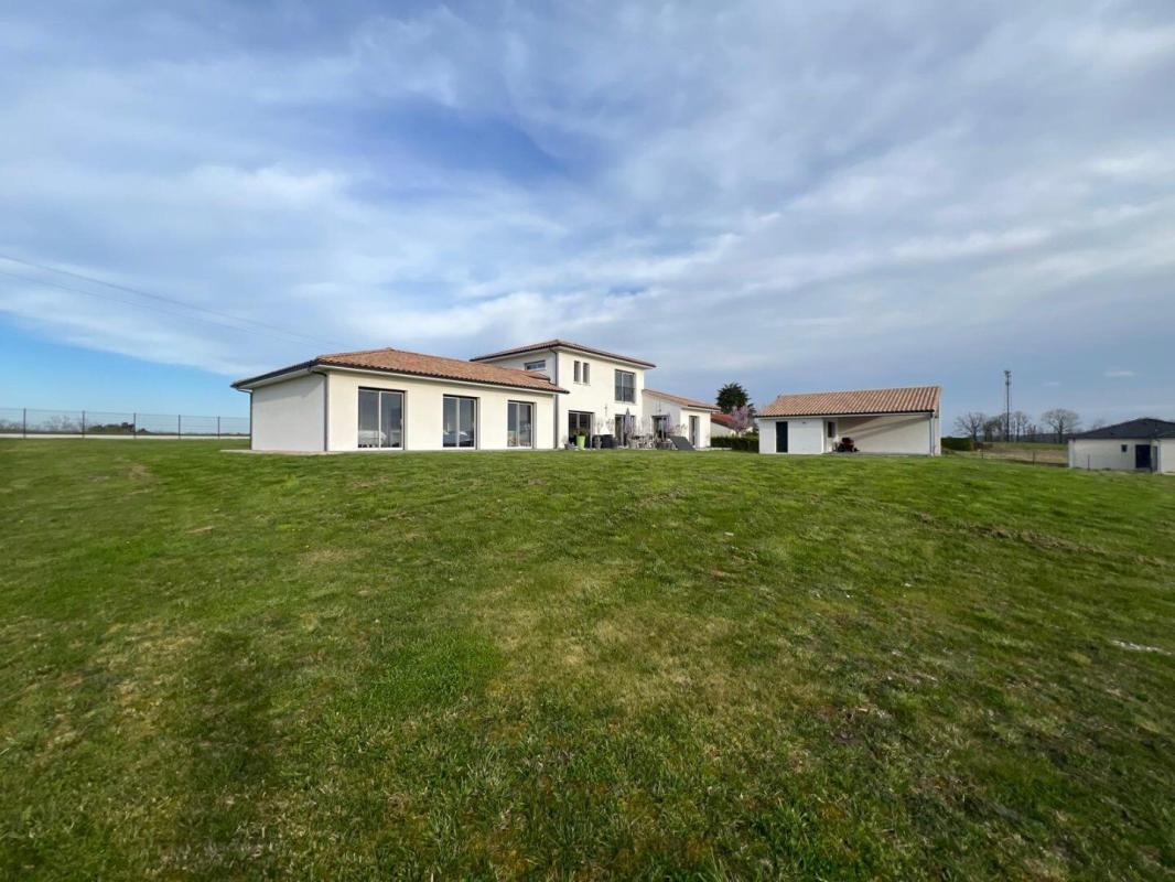 5 bedroom maison recente in Annesse Et Beaulieu, Dordogne, France