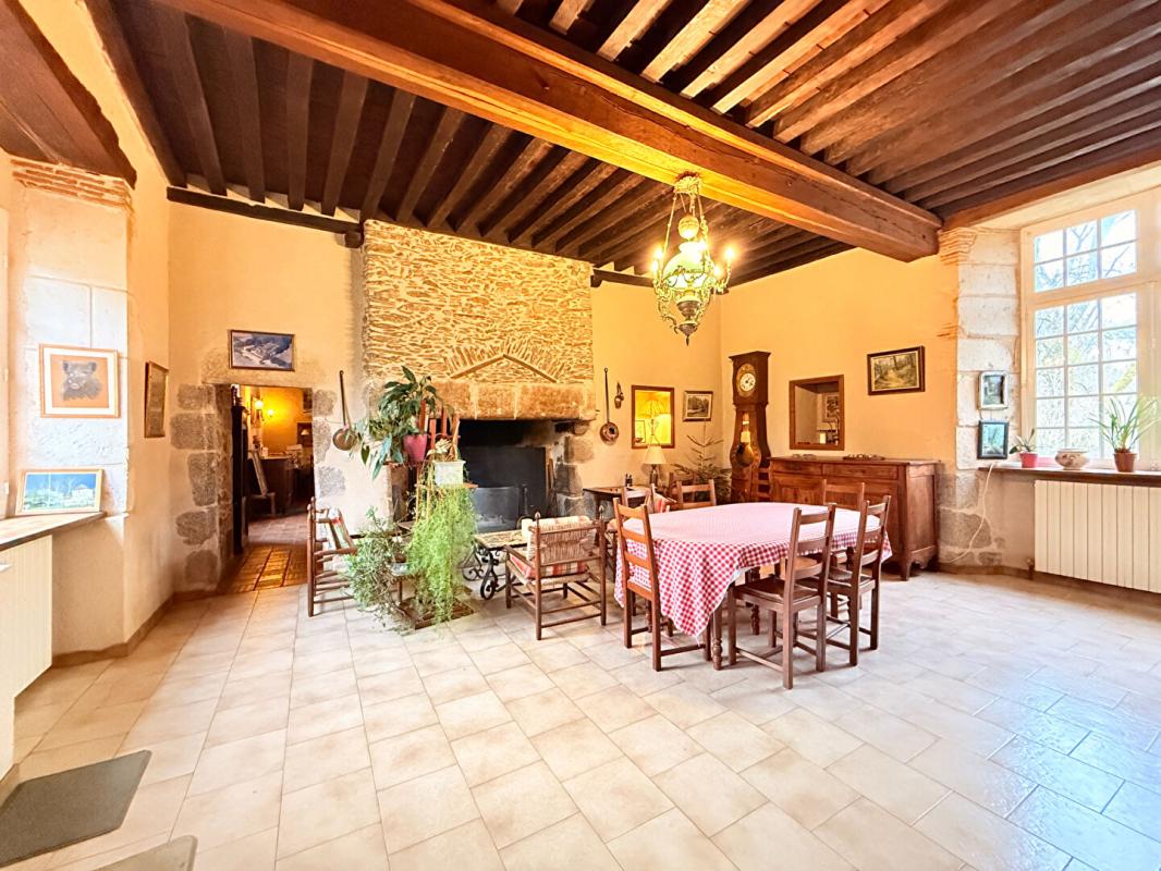 4 bedroom manoir in Busserolles, Dordogne, France