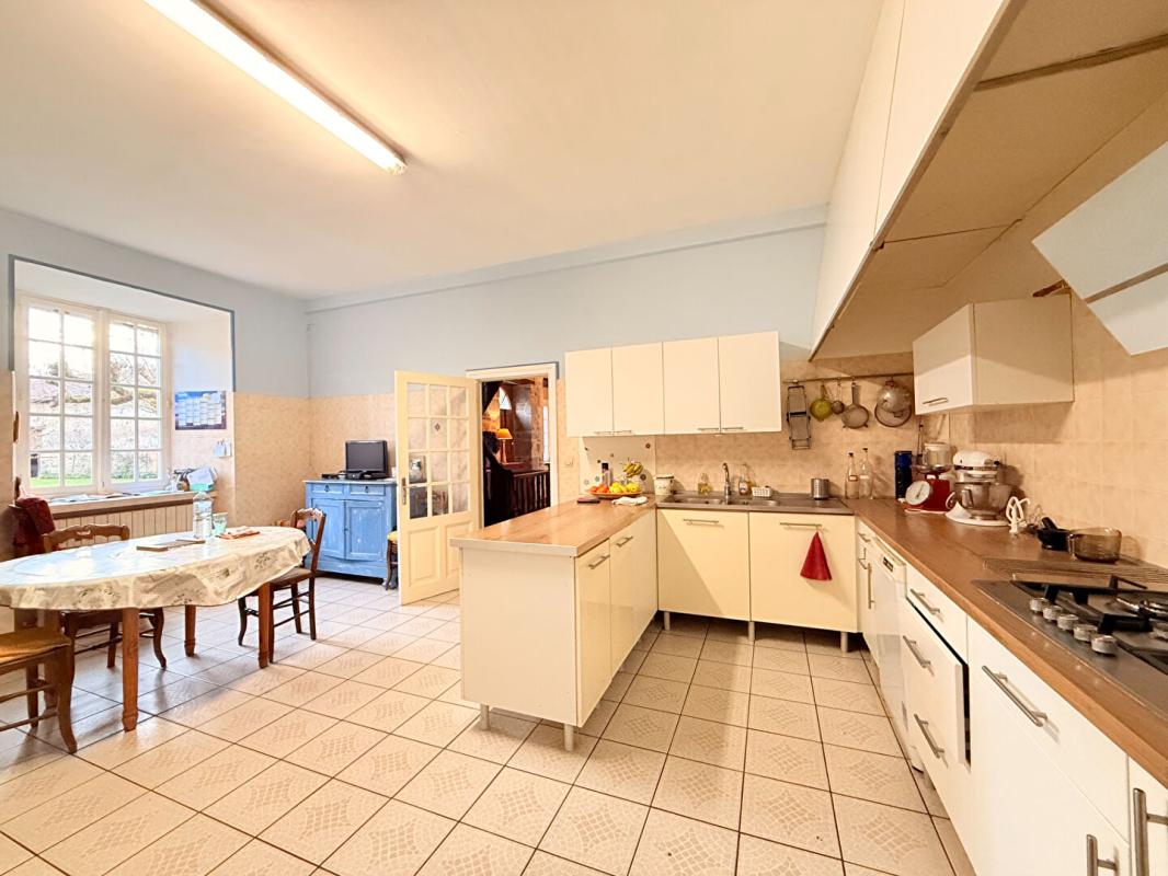 4 bedroom manoir in Busserolles, Dordogne, France