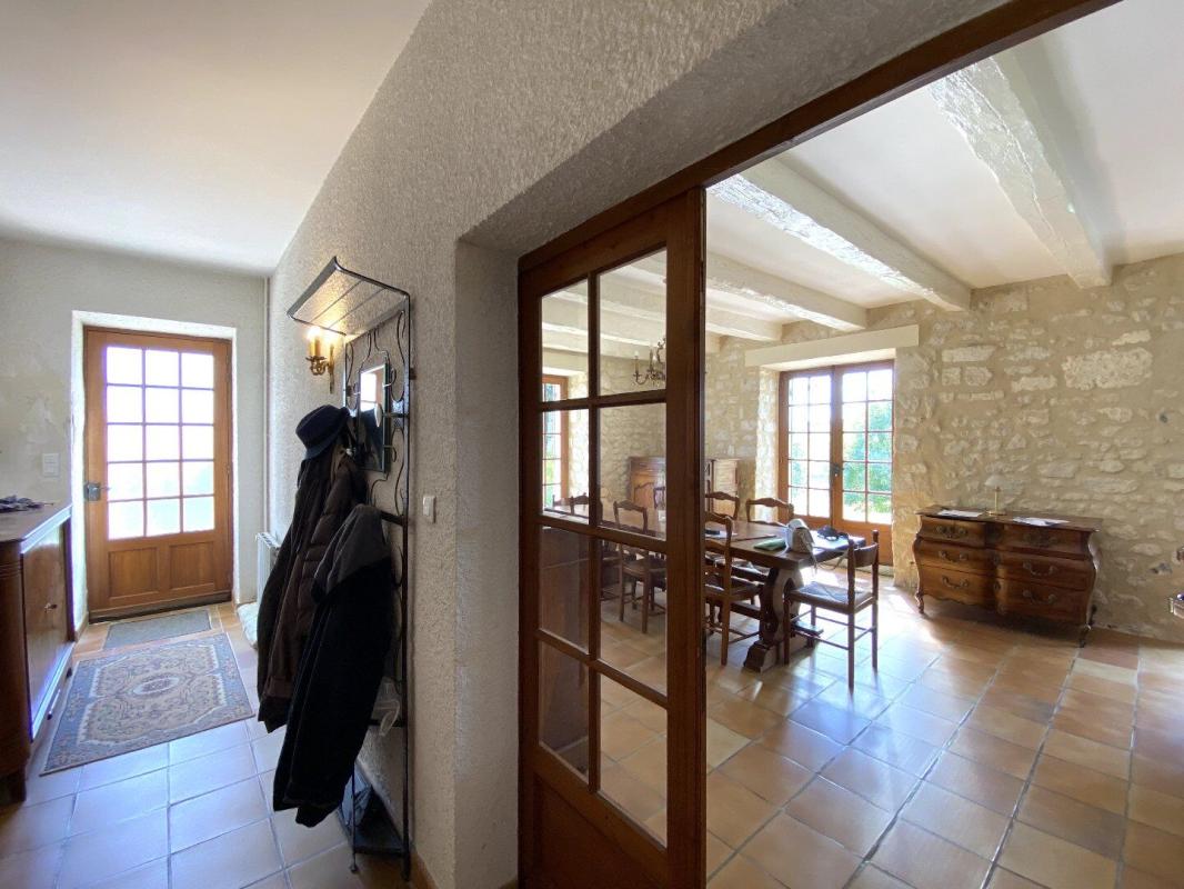 5 bedroom maison in Grand Brassac, Dordogne, France