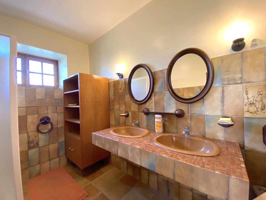 5 bedroom maison in Grand Brassac, Dordogne, France