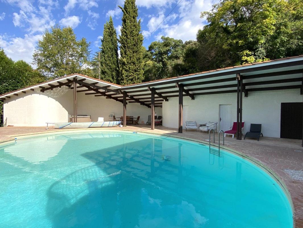 6 bedroom propriete in Angouleme, Charente, France