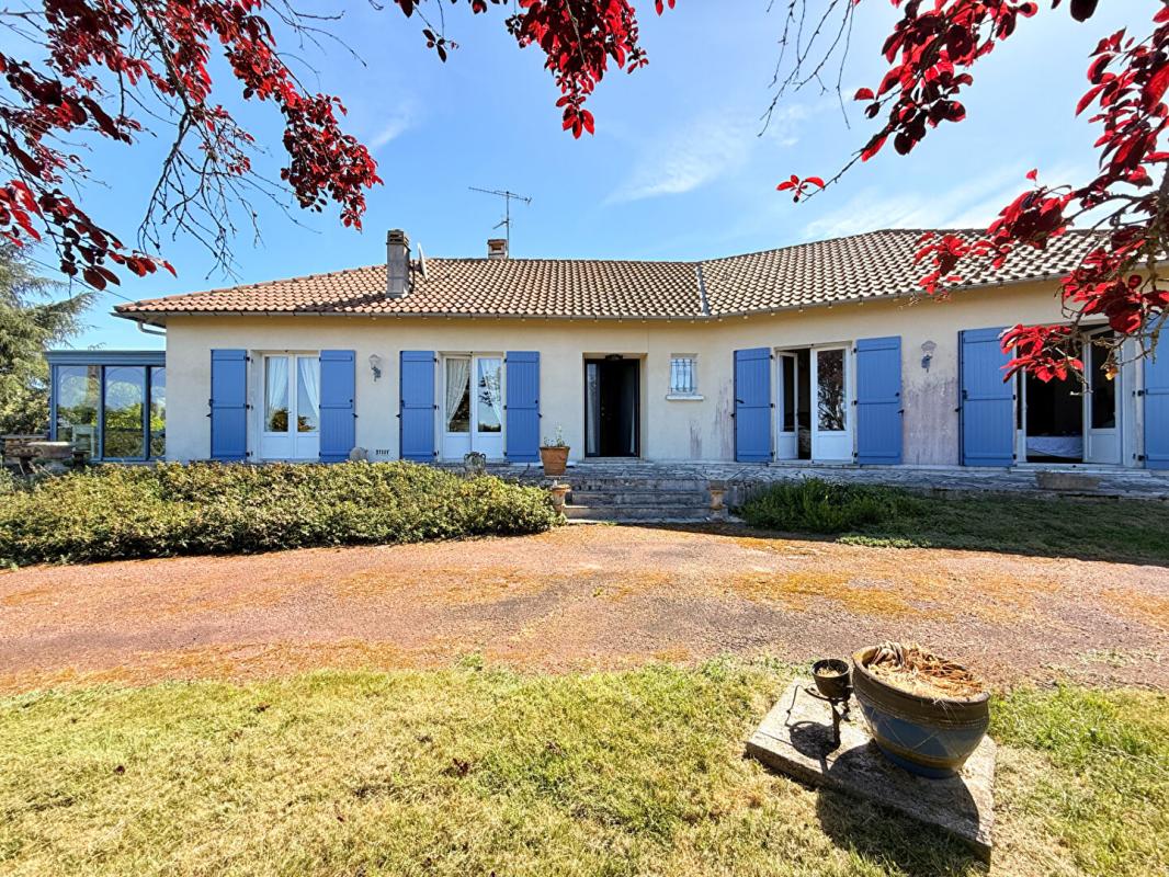 3 bedroom maison in Riberac, Dordogne, France