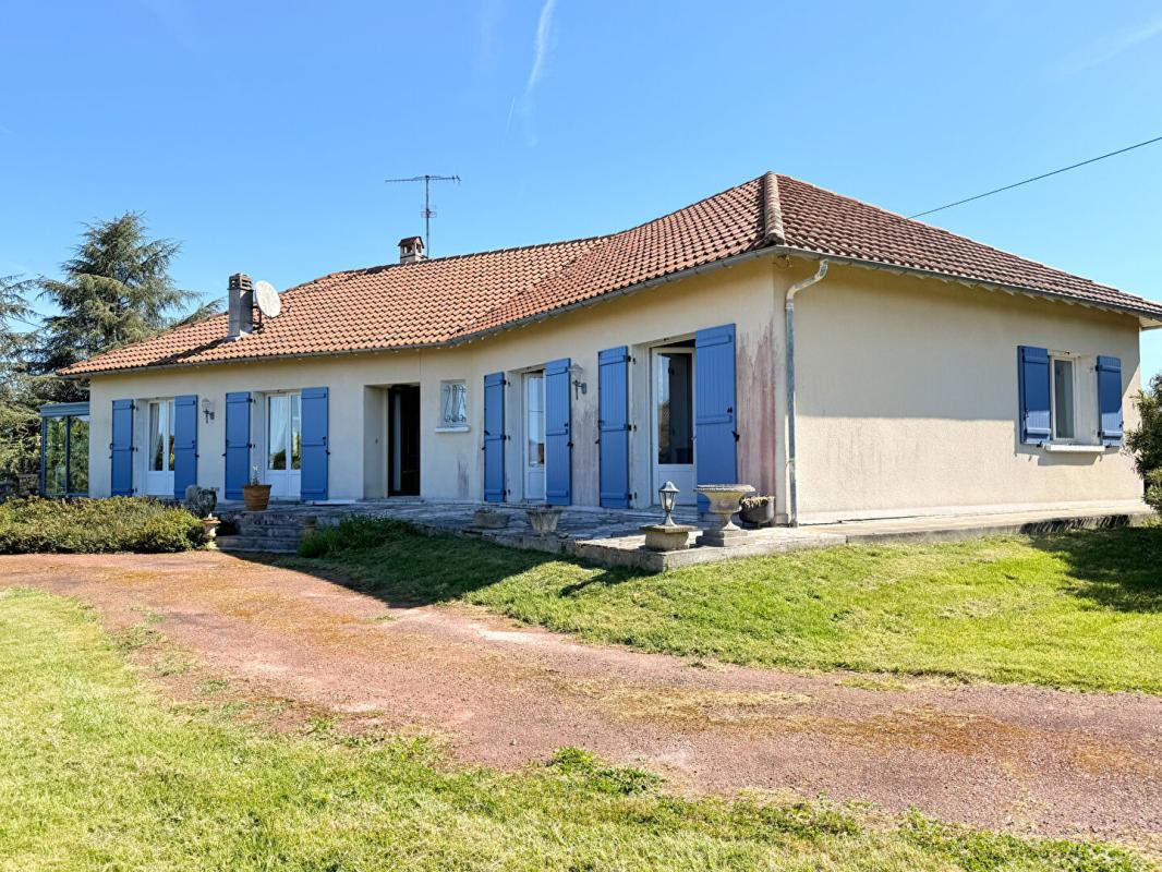 3 bedroom maison in Riberac, Dordogne, France