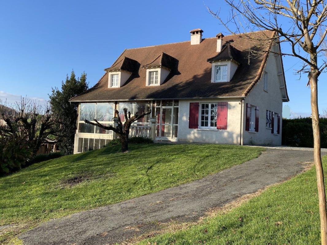 6 bedroom maison in Verteillac, Dordogne, France