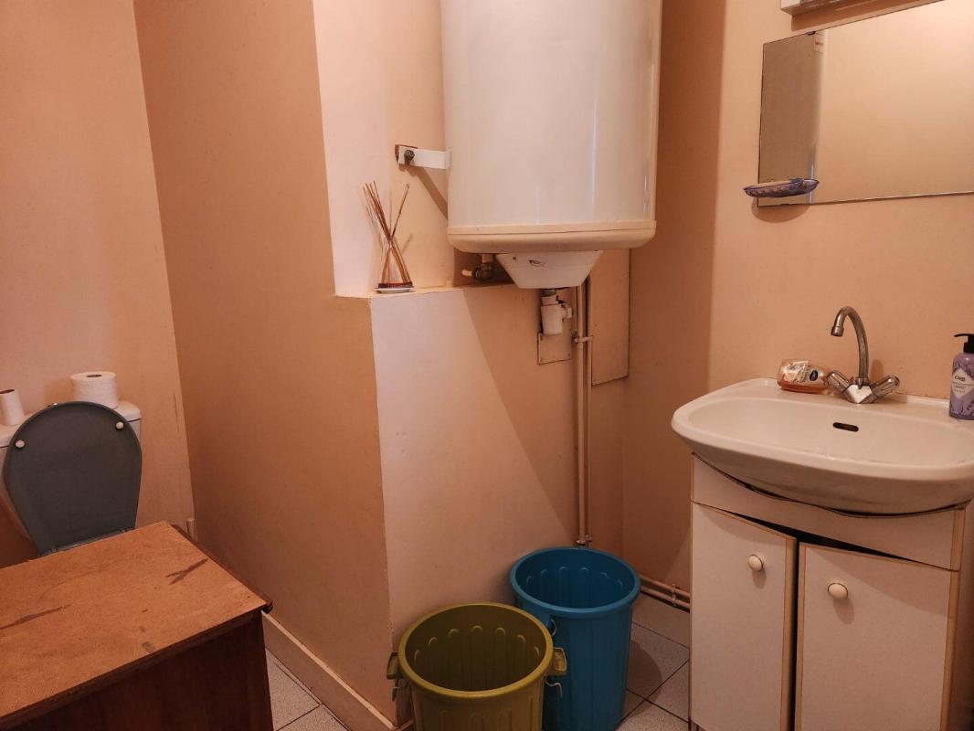 2 bedroom maison en pierres in Brillac, Charente, France