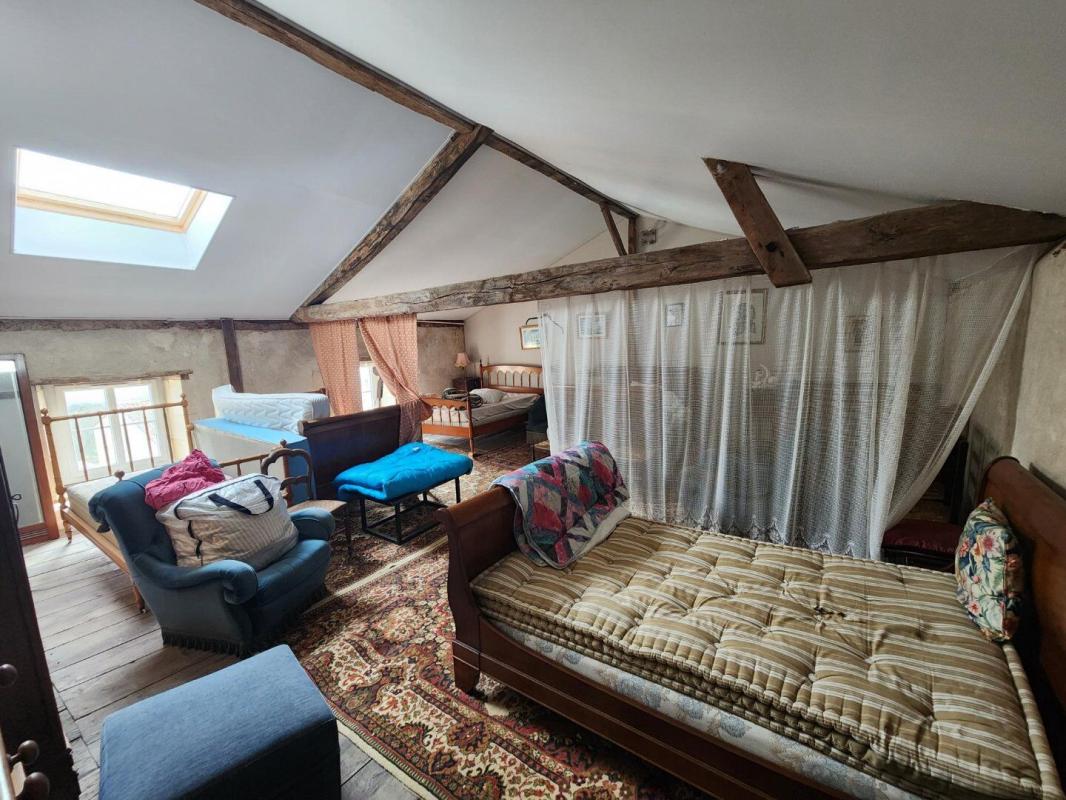 9 bedroom maison in Valence En Poitou, Vienne, France