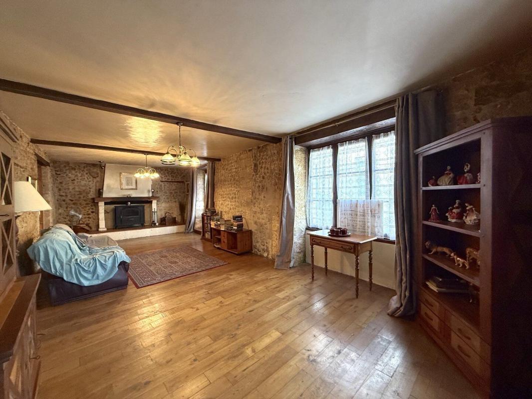 4 bedroom propriete in Saint Severin, Charente, France