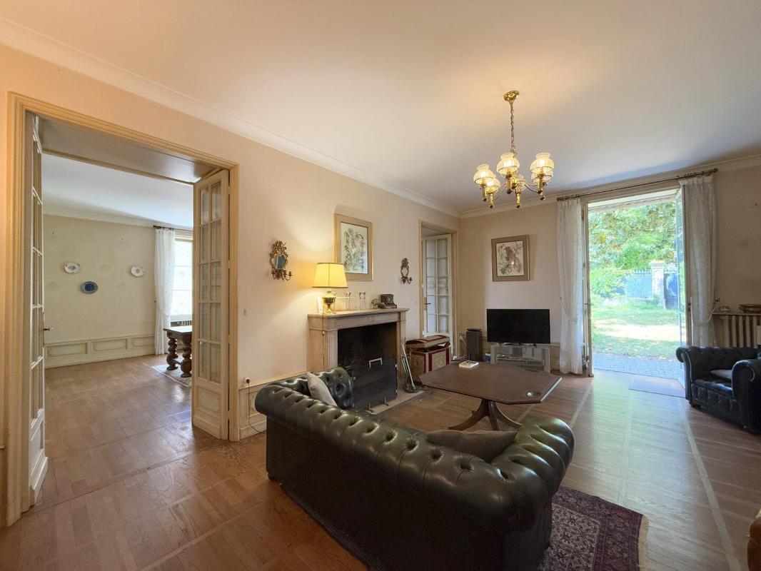 5 bedroom maison de maitre in Nontron, Dordogne, France