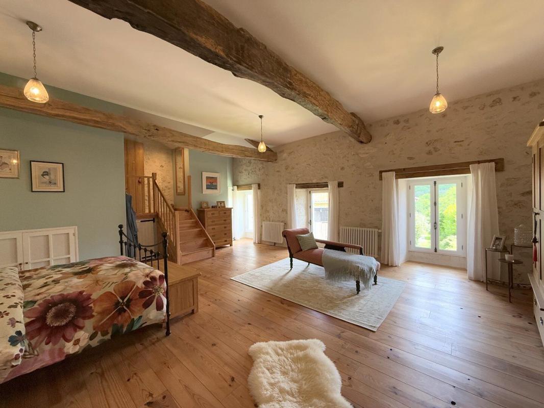 4 bedroom maison in Leguillac De Cercles, Dordogne, France