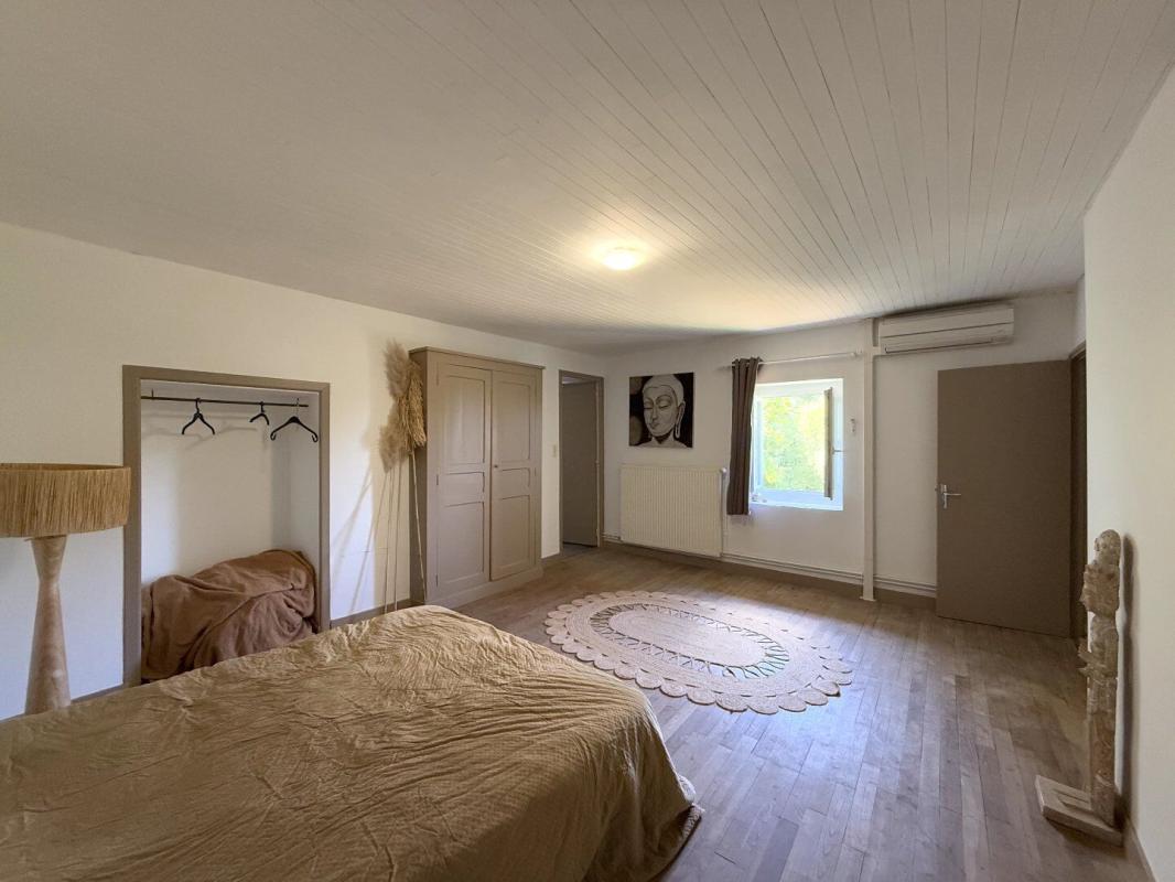 3 bedroom maison in Saint Barthelemy De Bussiere, Dordogne, France