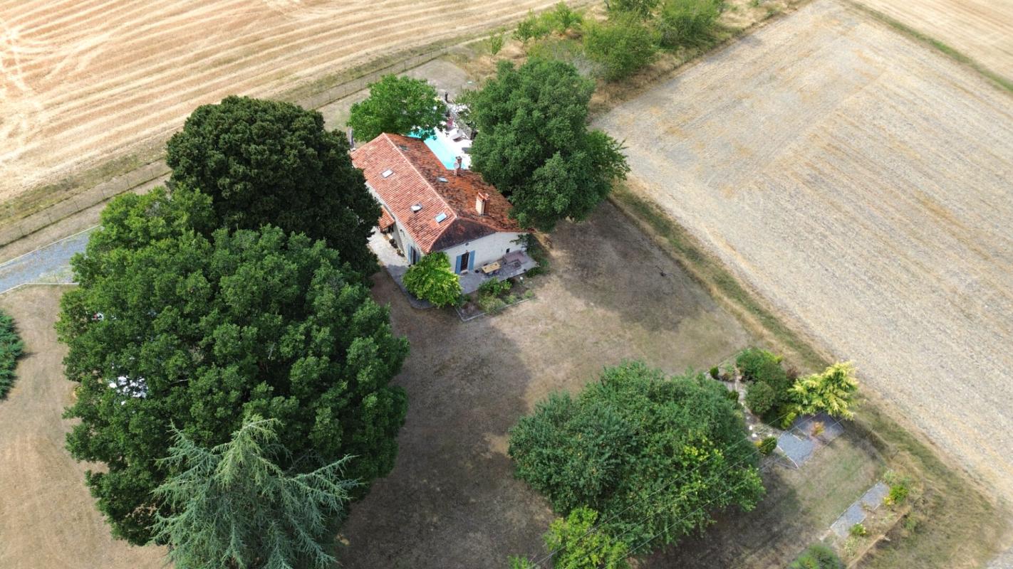 4 bedroom maison in Bellon, Charente, France