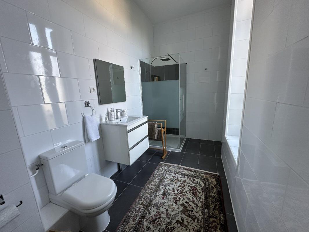 8 bedroom chateau in Chalus, Haute-Vienne, France