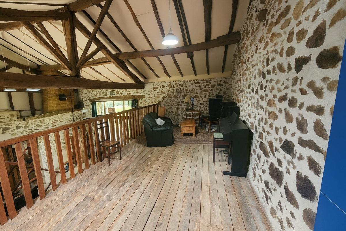 3 bedroom maison in Saulgond, Charente, France