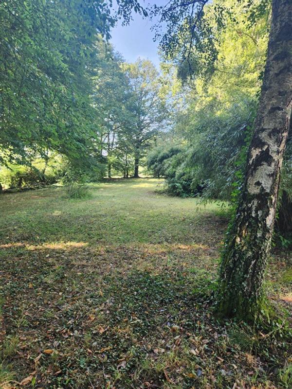 3 bedroom maison in Saulgond, Charente, France