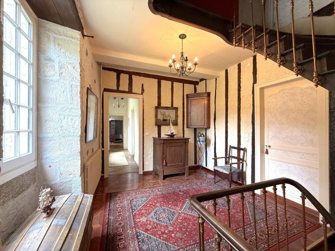 5 bedroom maison in Nontron, Dordogne, France