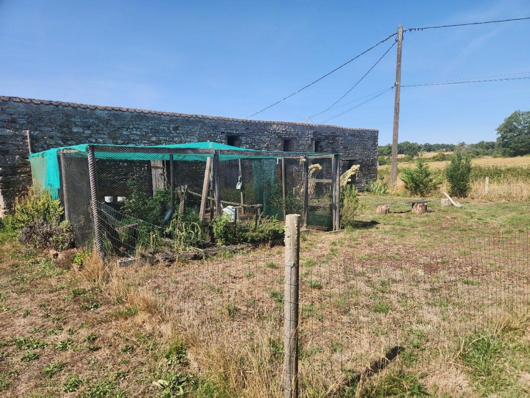 3 bedroom maison en pierres in Bussiere Poitevine, Haute-Vienne, France