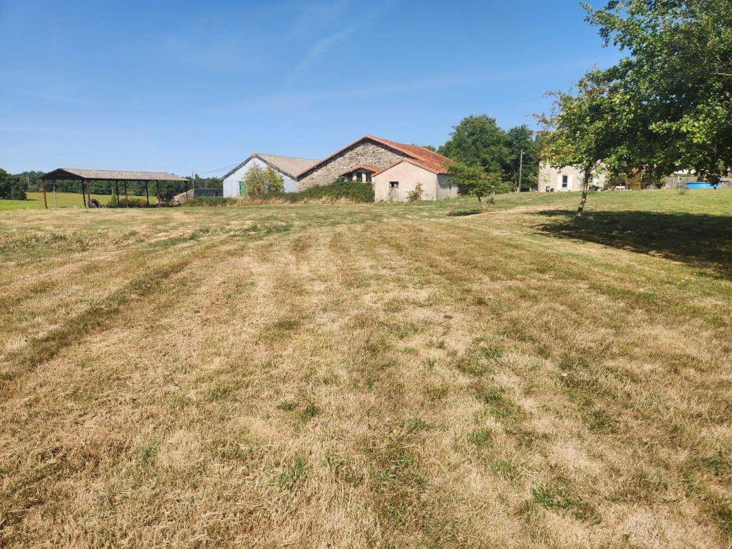 3 bedroom maison en pierres in Bussiere Poitevine, Haute-Vienne, France
