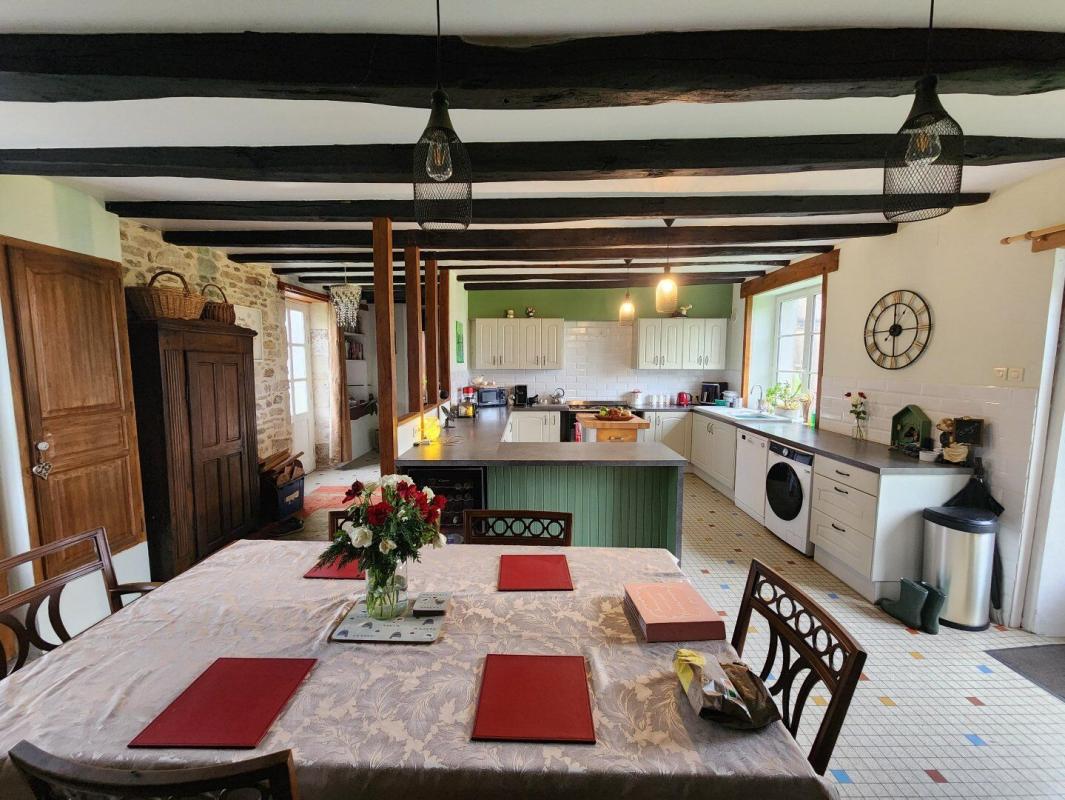 3 bedroom maison en pierres in Bussiere Poitevine, Haute-Vienne, France