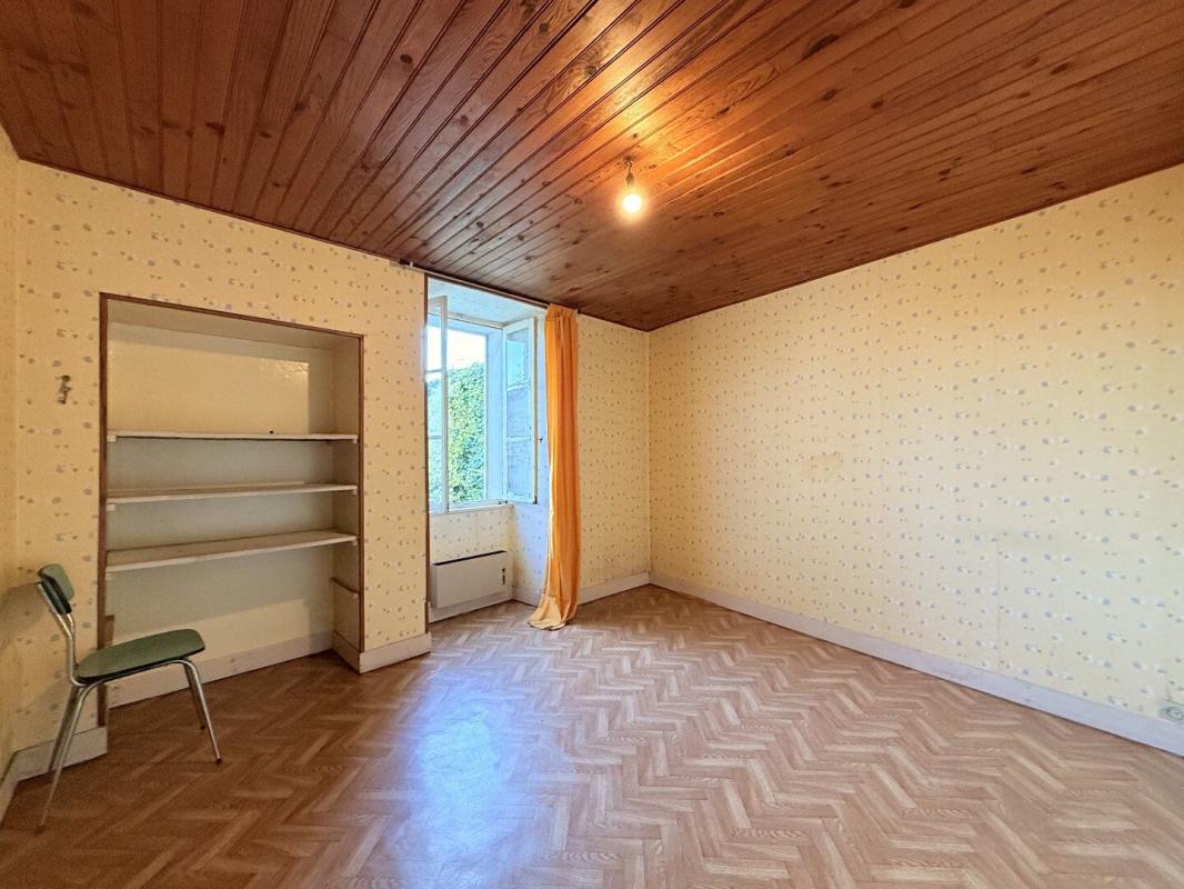 2 bedroom maison de village in Villebois Lavalette, Charente, France