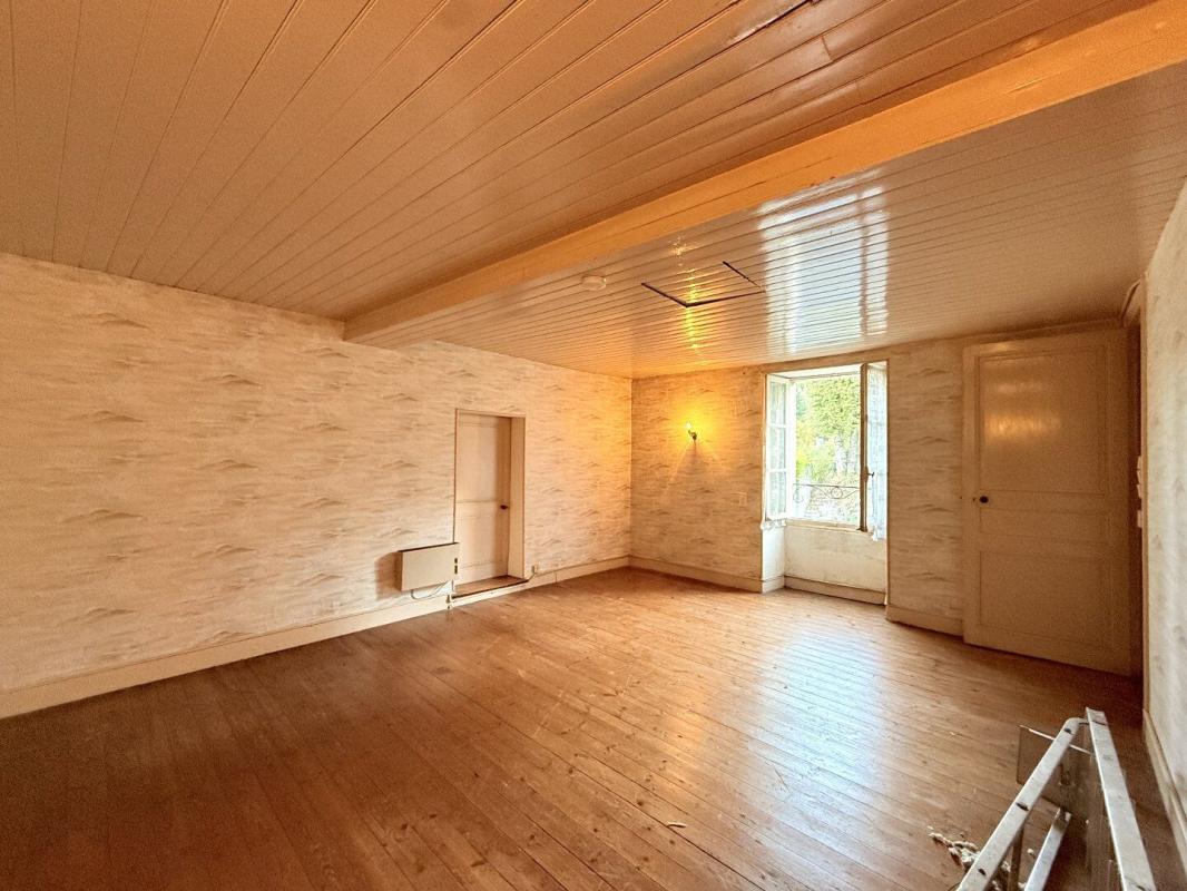 2 bedroom maison de village in Villebois Lavalette, Charente, France