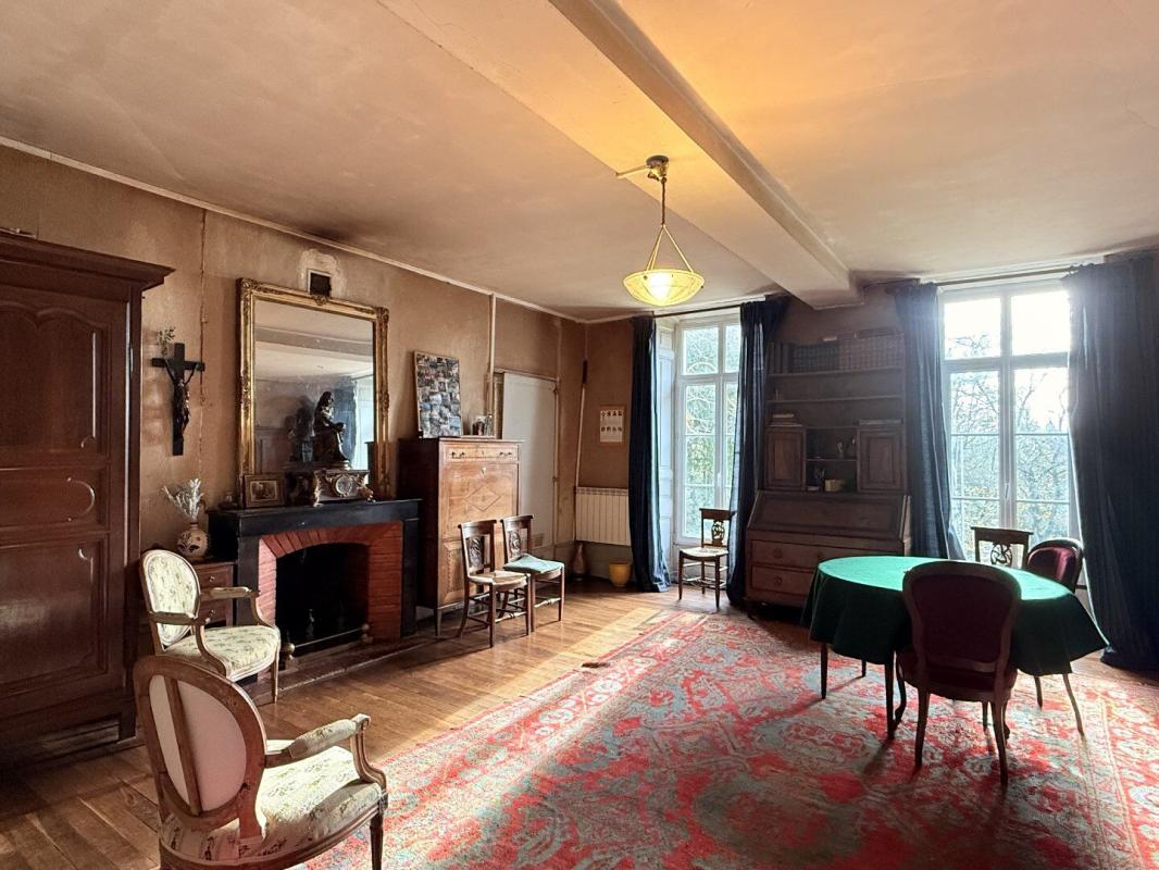 9 bedroom maison in Orgedeuil, Charente, France