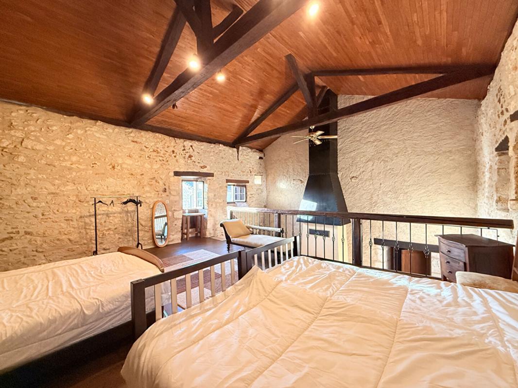 4 bedroom maison in Grassac, Charente, France